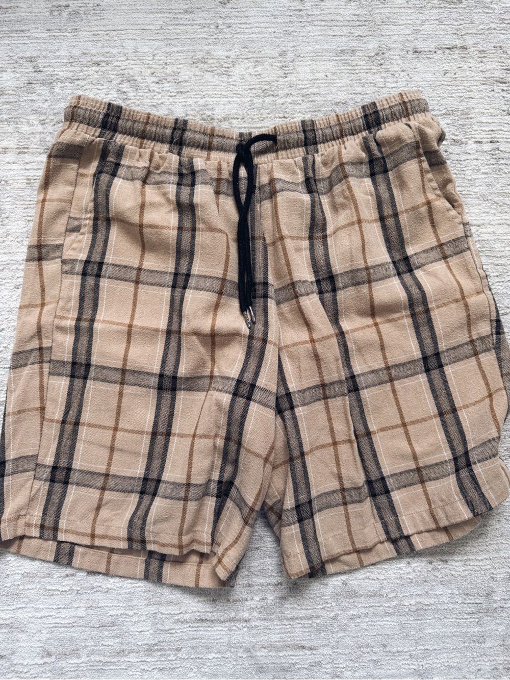 Designer Inspired Men's Beige Plaid Drawstring Shorts (Size Large)